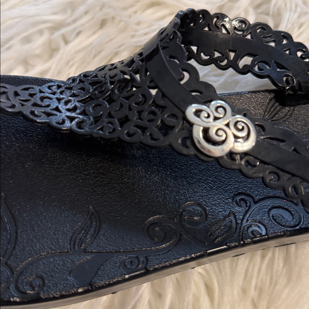 Brighton Black Sandals with Silver Accents size 9 BNWOT see all photos - Picture 4 of 12